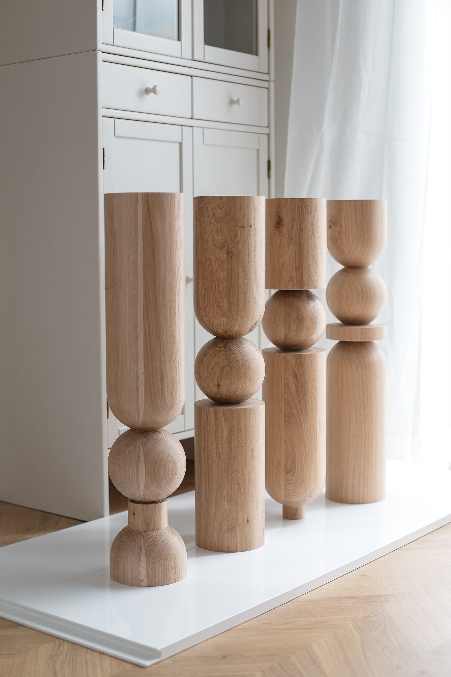 Table & Bar Wooden Furniture Leg with Sphere, H690 mm