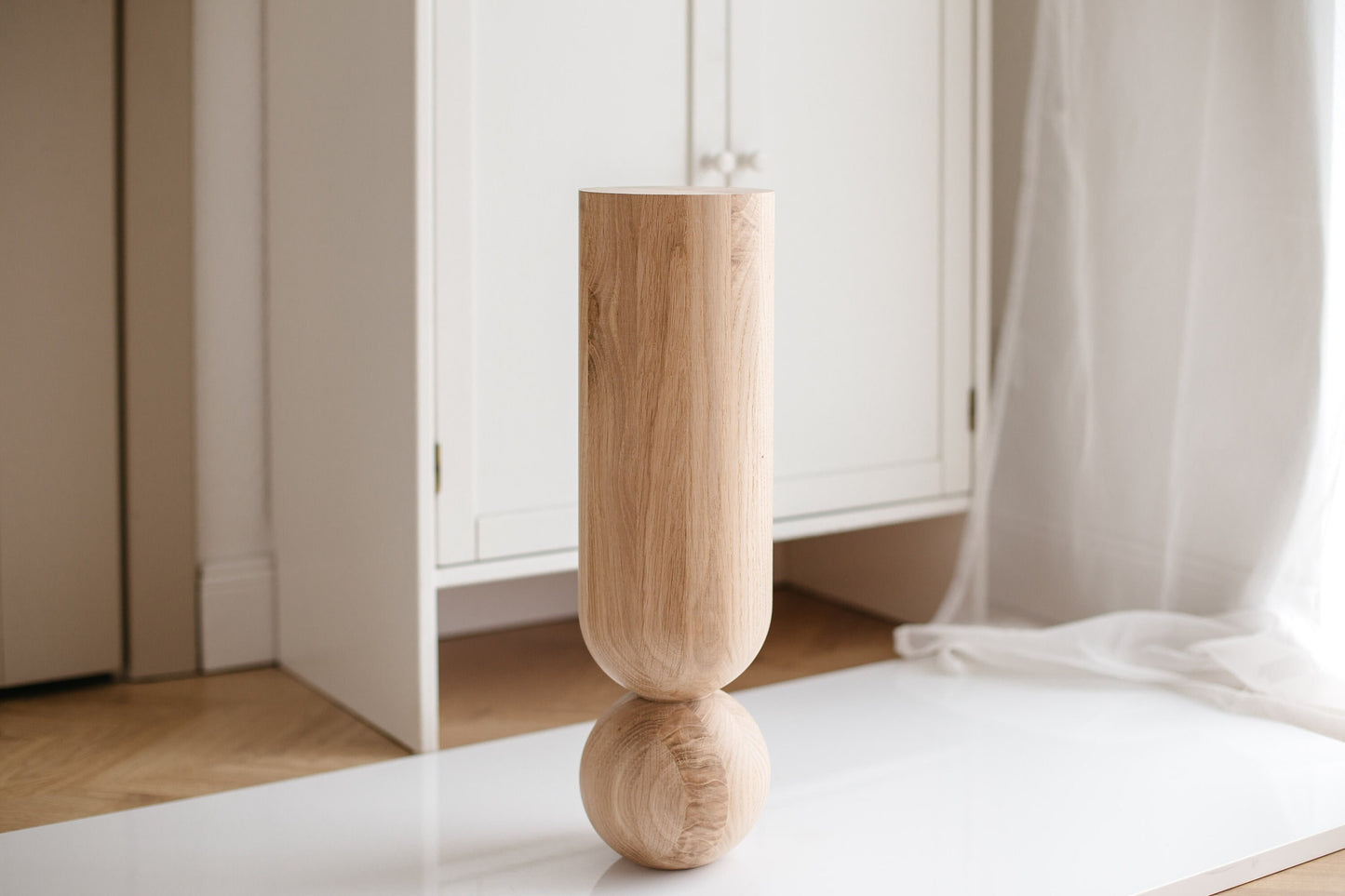 Natural Wooden Coffee Table Leg with Sphere Detail – Lathe-Turned Design, H500 mm