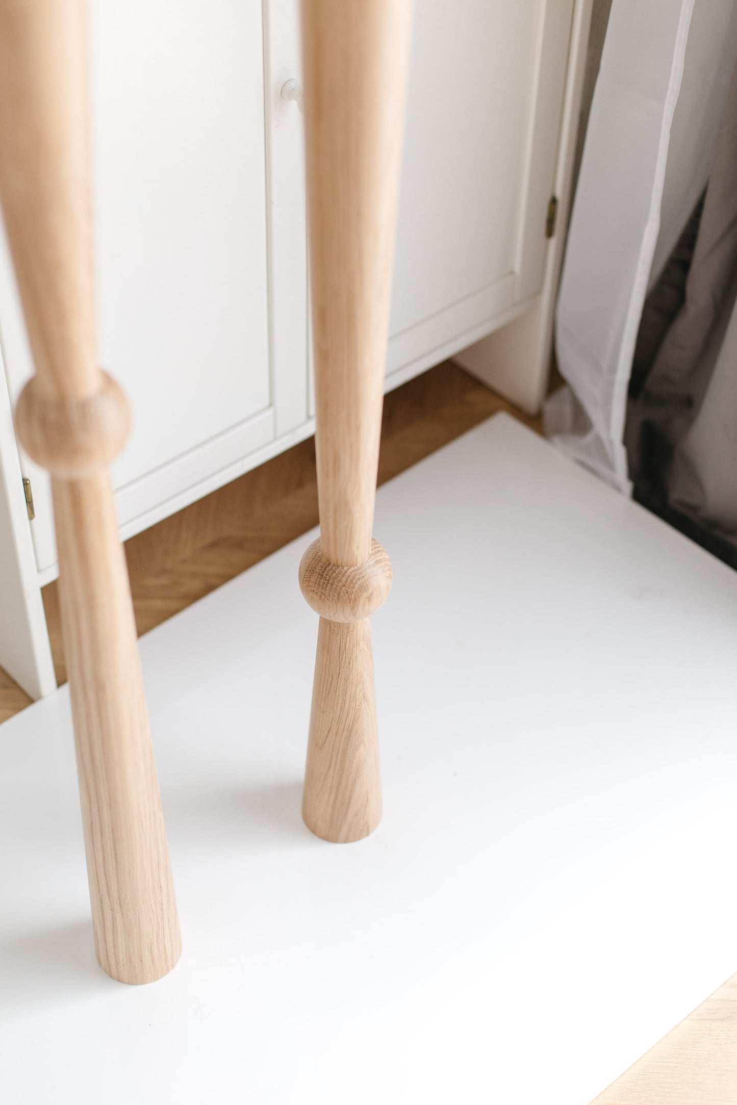 760 mm Tischmöbelbeine aus Naturholz, gedrechselte Füße zur Dekoration, Esstischbeine, Holz, unvollendet, 1 Stück
