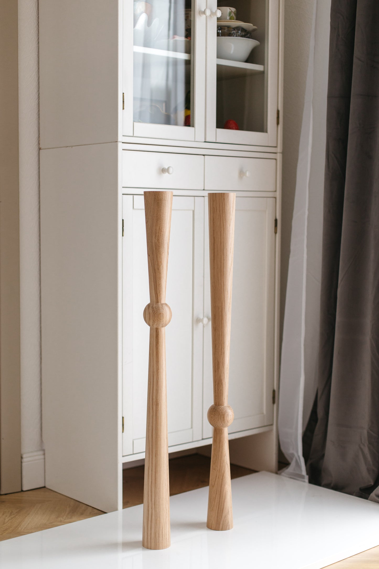 760 mm Tischmöbelbeine aus Naturholz, gedrechselte Füße zur Dekoration, Esstischbeine, Holz, unvollendet, 1 Stück