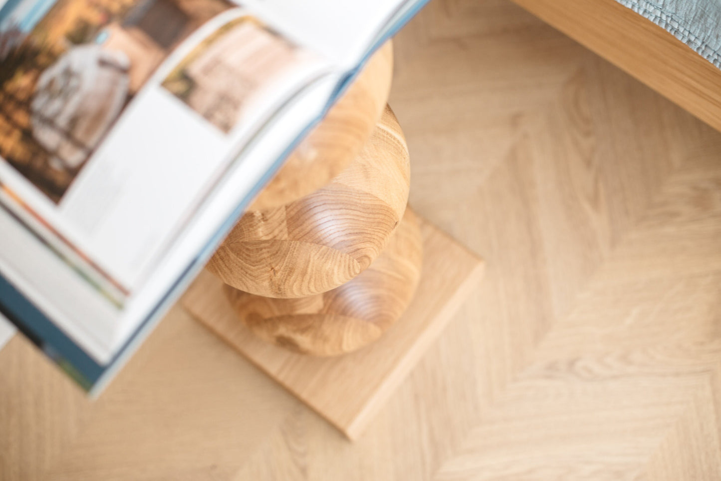 Elegant Bedside Table – Handcrafted Wood with Central Sphere Accent H580 mm