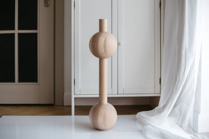 Möbelbein aus Holz mit vier Kugeln, H670 mm