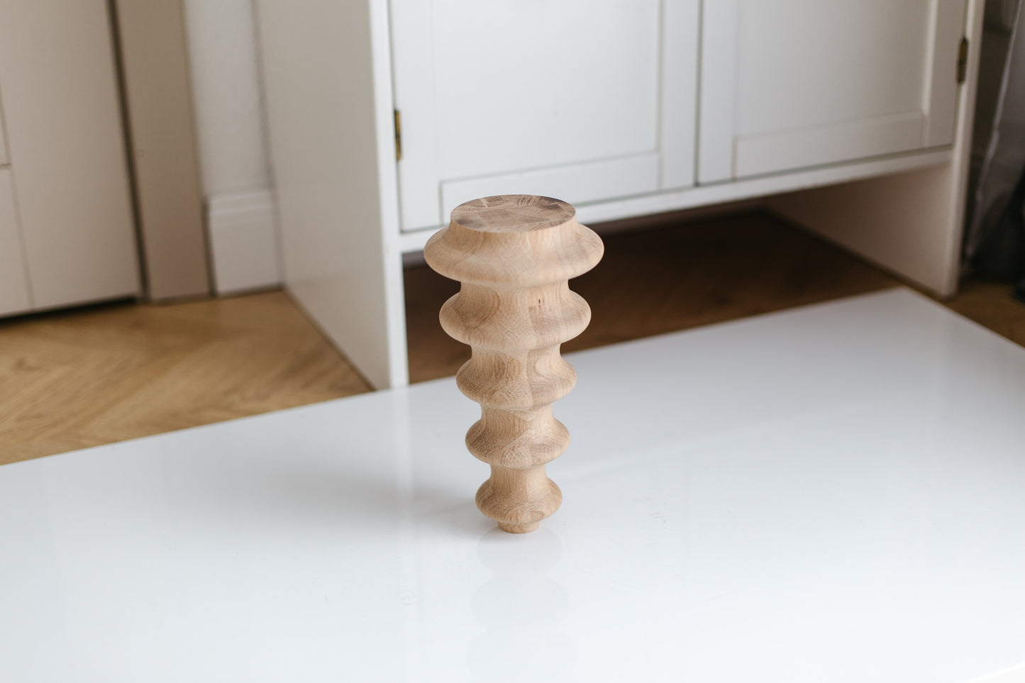 760 mm Tischmöbelbeine aus Naturholz, gedrechselte Füße zur Dekoration, Esstischbeine, Holz, unvollendet, 1 Stück