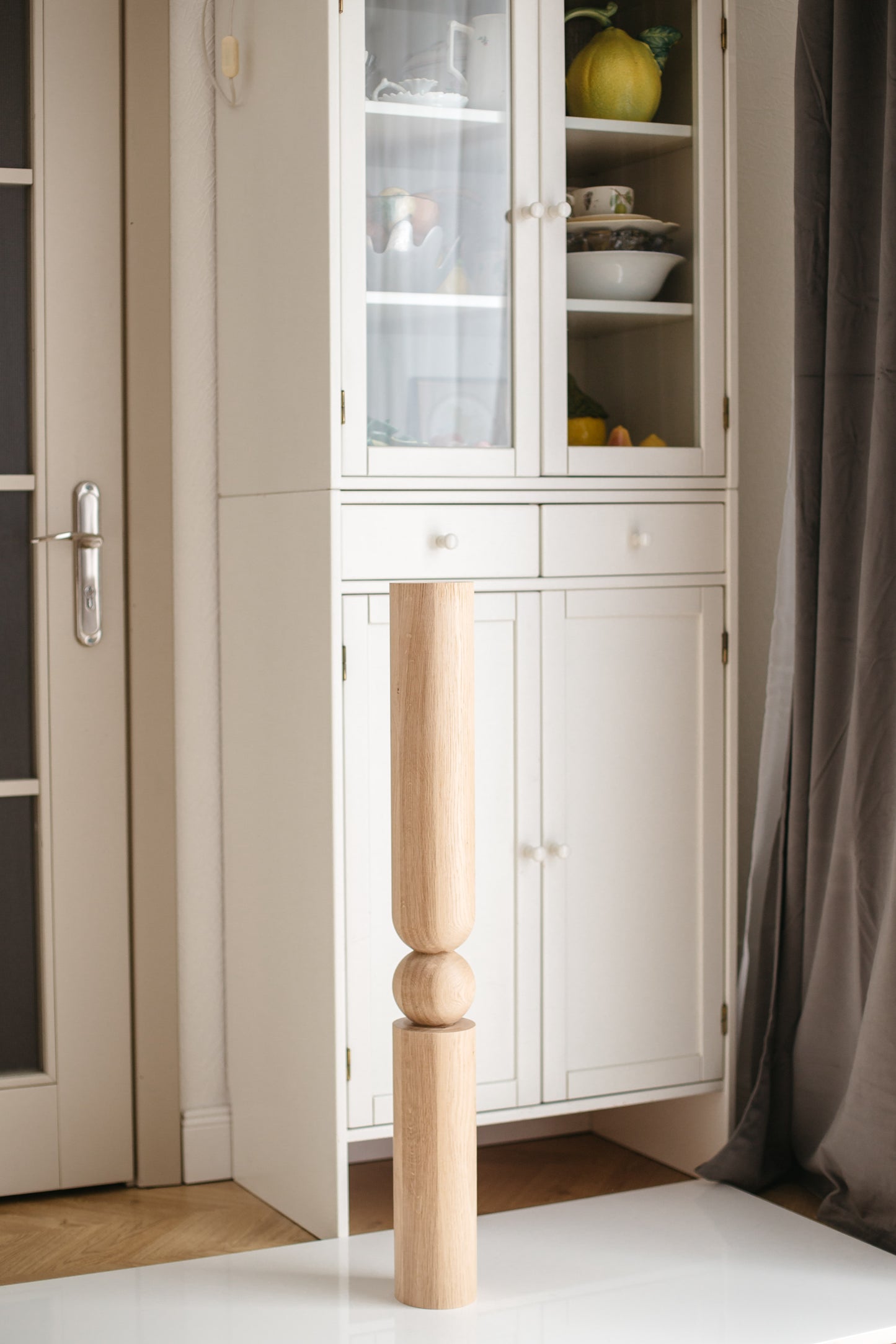 760 mm Tischmöbelbeine aus Naturholz, gedrechselte Füße zur Dekoration, Esstischbeine, Holz, unvollendet, 1 Stück