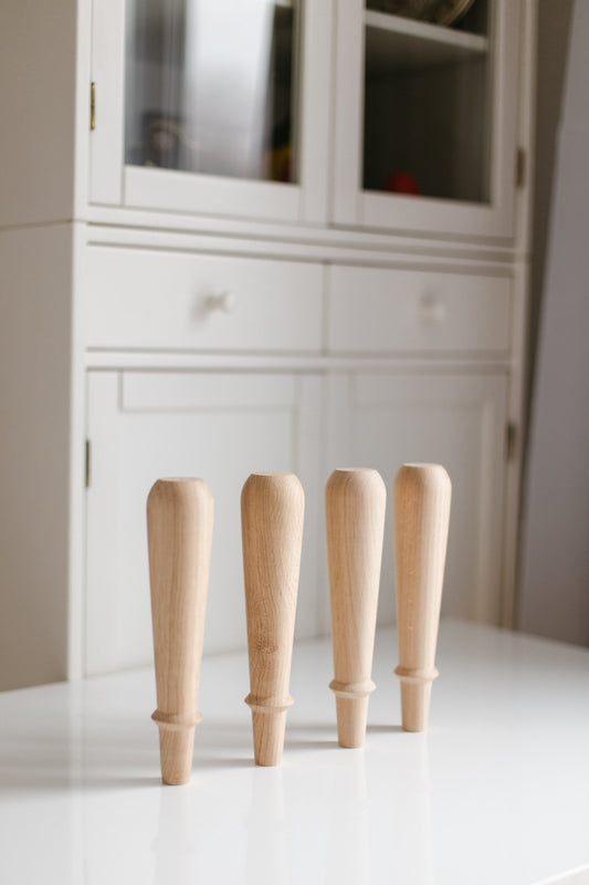 Natürliches Couchtischbein aus Holz mit Kugel, H500 mm