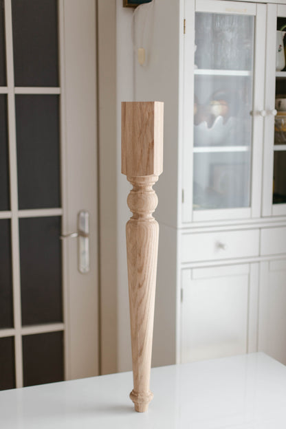 Pied de meuble en bois avec quatre sphères, H670 mm