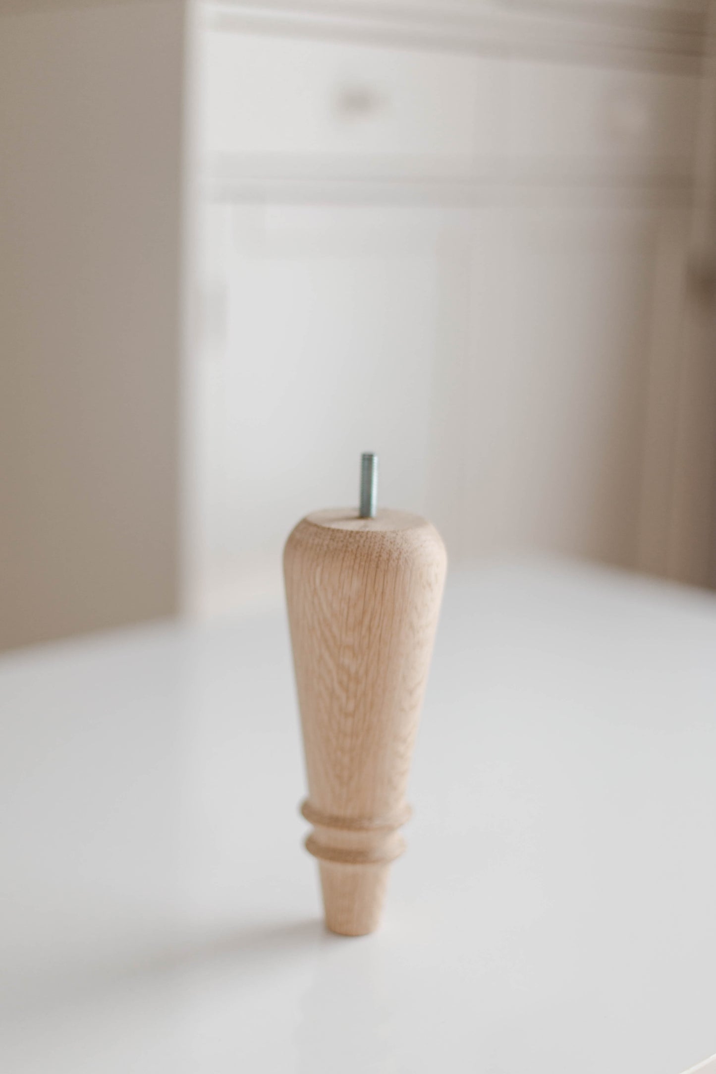 760 mm Tischmöbelbeine aus Naturholz, gedrechselte Füße zur Dekoration, Esstischbeine, Holz, unvollendet, 1 Stück