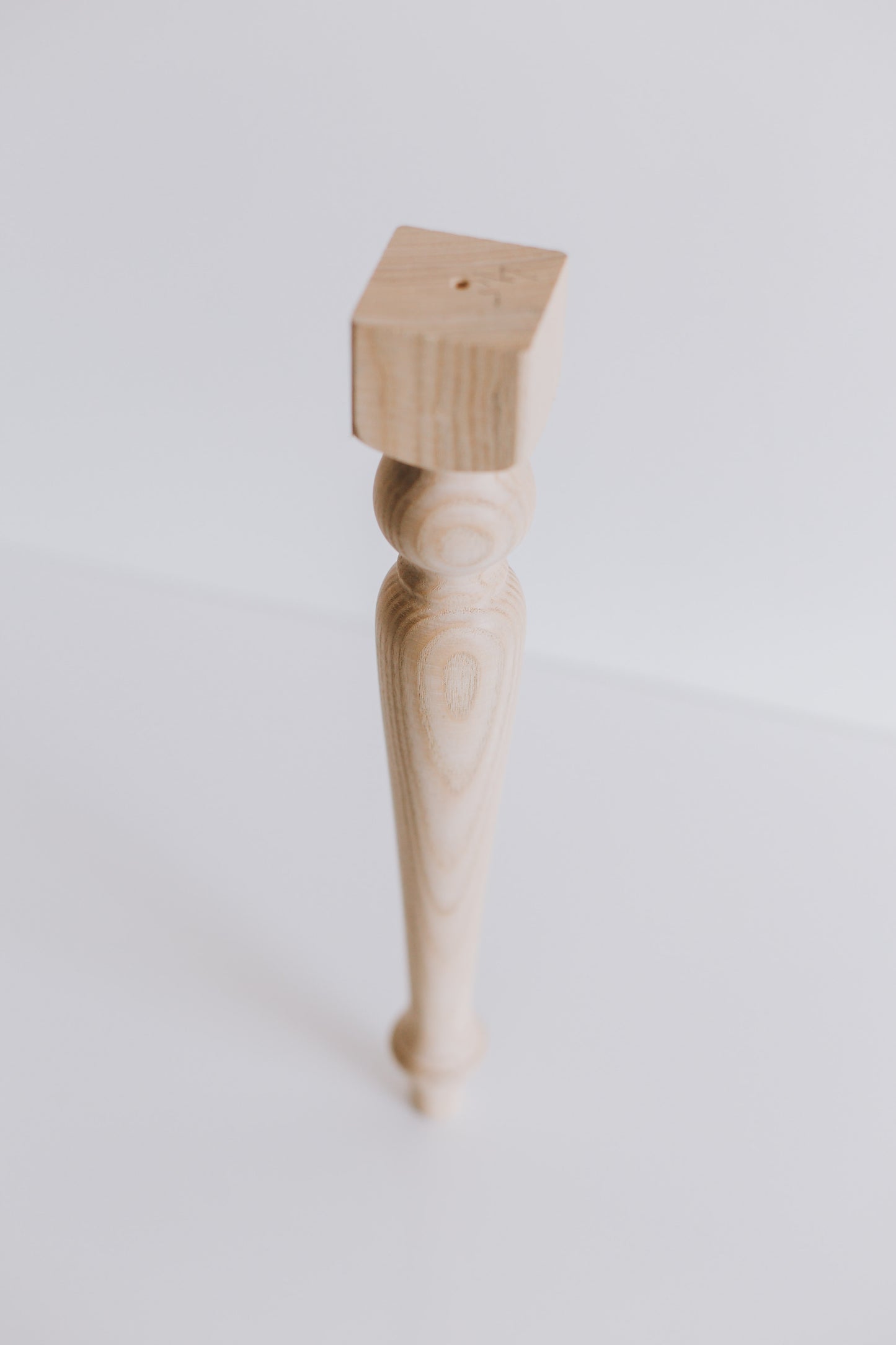 760 mm Tischmöbelbeine aus Naturholz, gedrechselte Füße zur Dekoration, Esstischbeine, Holz, unvollendet, 1 Stück